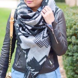 Express Aztec Blanket Scarf